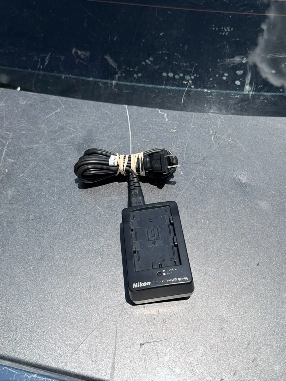OEM Genuine Nikon MH-18a Quick Battery Charger for Nikon EN-EL3 EN-EL3A EN-EL3E